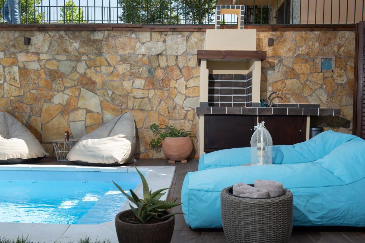 Dandy Villas Nea Roda - Melodic Waves - Private - Pool - Parking - Cellar Exteriör bild