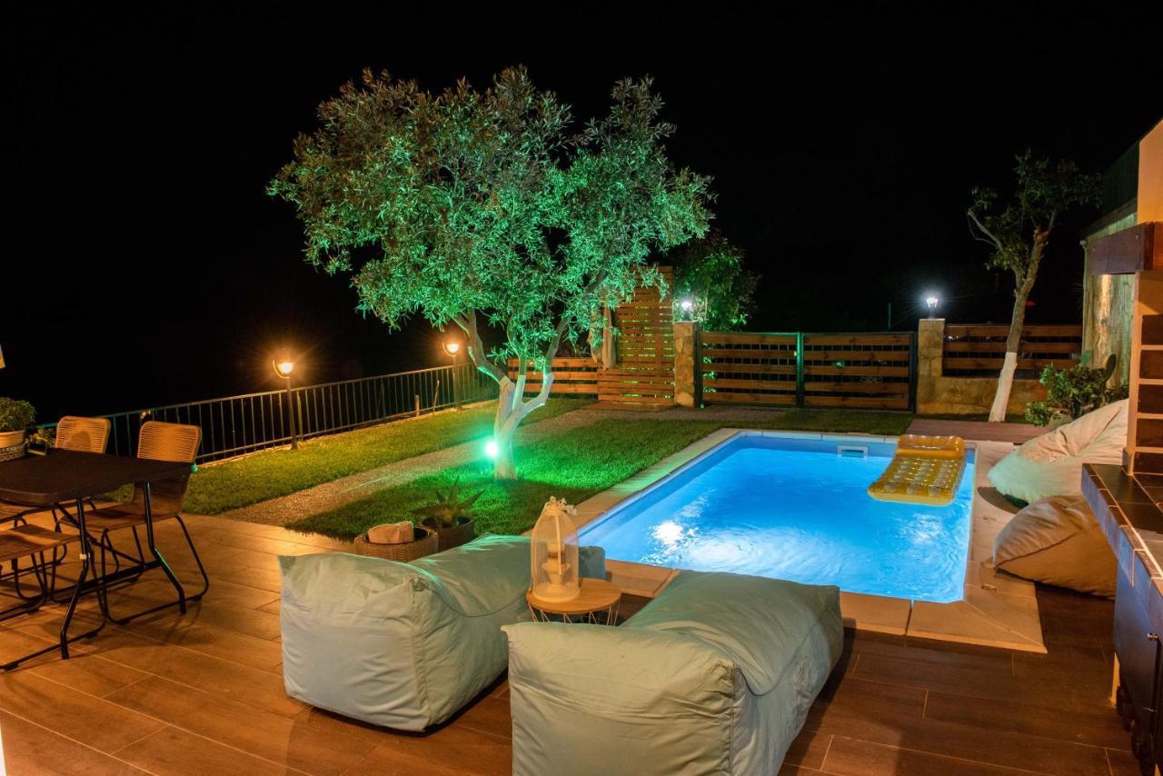 Dandy Villas Nea Roda - Melodic Waves - Private - Pool - Parking - Cellar Exteriör bild