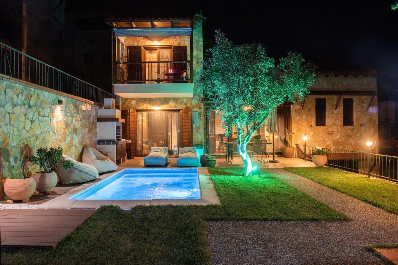 Dandy Villas Nea Roda - Melodic Waves - Private - Pool - Parking - Cellar Exteriör bild