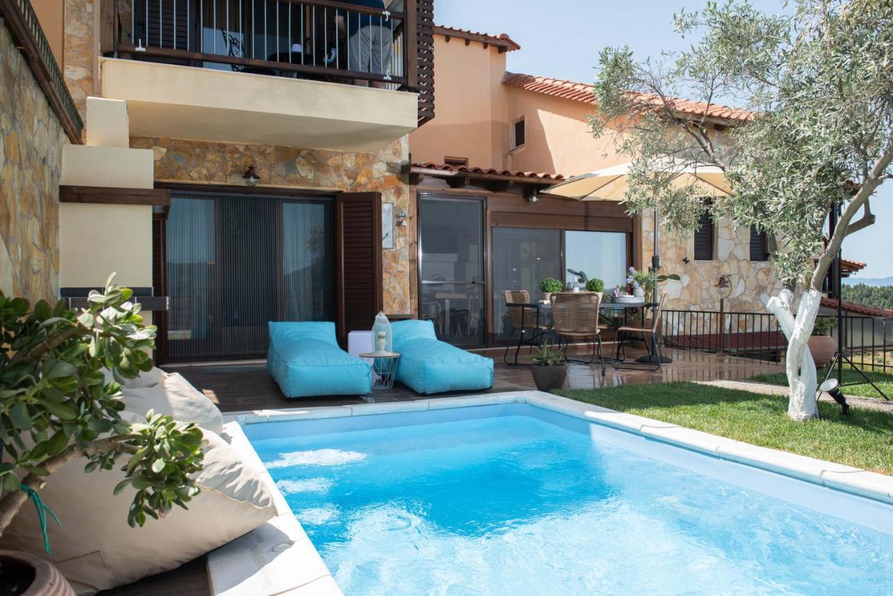 Dandy Villas Nea Roda - Melodic Waves - Private - Pool - Parking - Cellar Exteriör bild