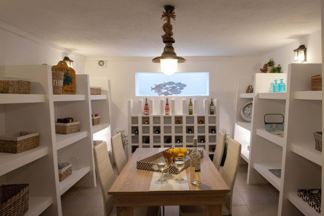Dandy Villas Nea Roda - Melodic Waves - Private - Pool - Parking - Cellar Exteriör bild