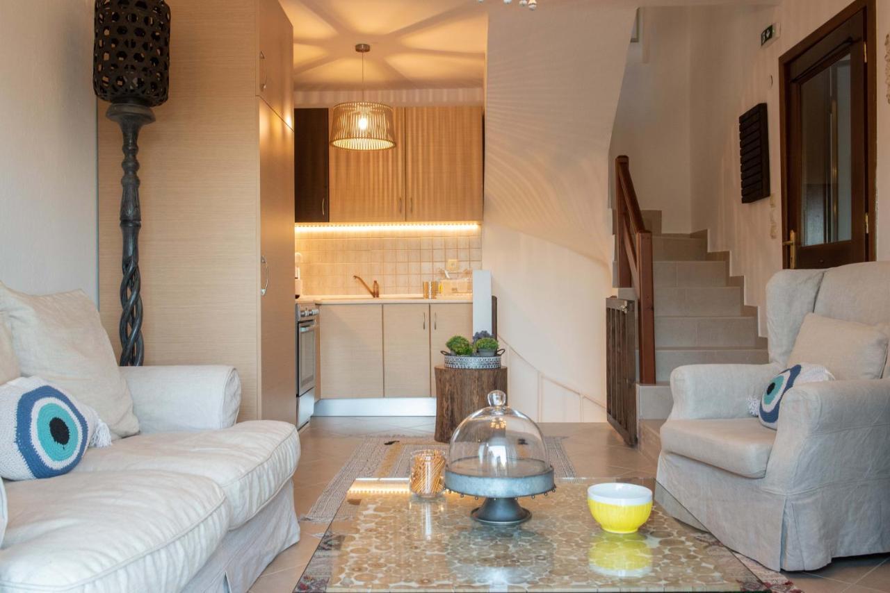 Dandy Villas Nea Roda - Melodic Waves - Private - Pool - Parking - Cellar Exteriör bild
