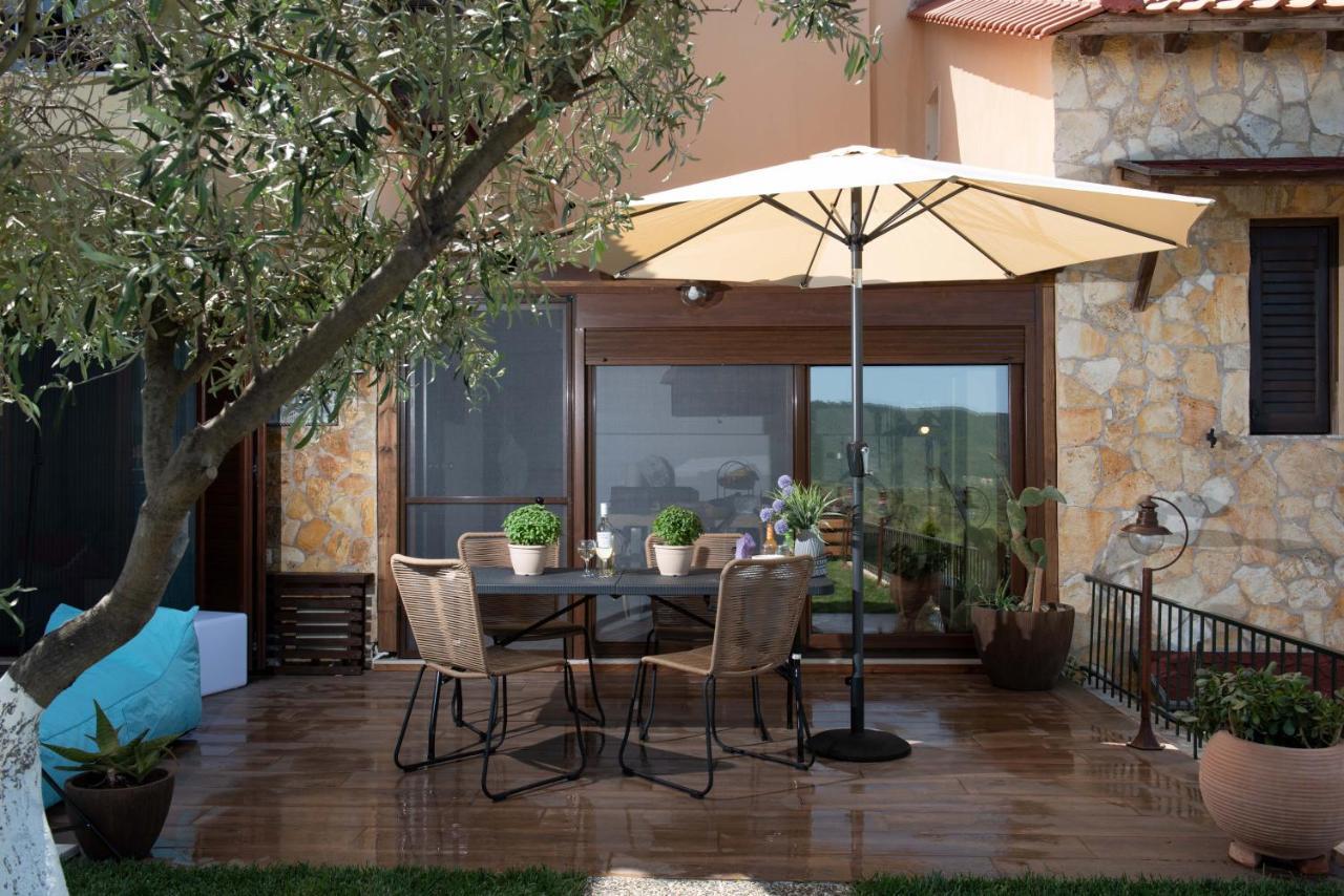 Dandy Villas Nea Roda - Melodic Waves - Private - Pool - Parking - Cellar Exteriör bild