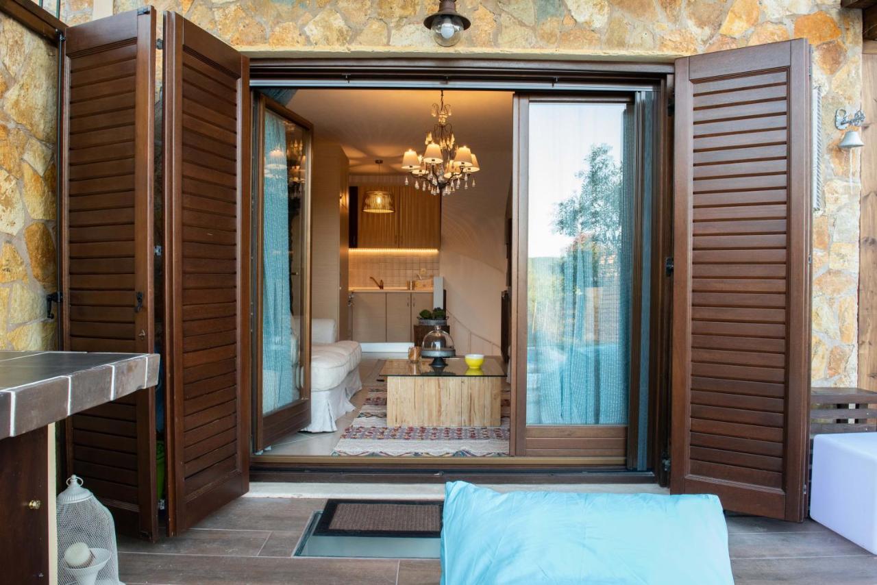 Dandy Villas Nea Roda - Melodic Waves - Private - Pool - Parking - Cellar Exteriör bild