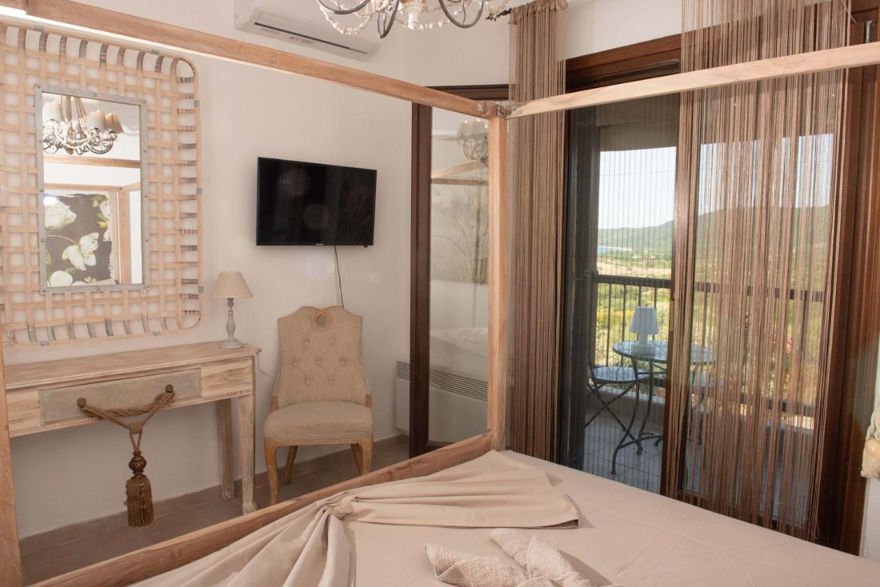 Dandy Villas Nea Roda - Melodic Waves - Private - Pool - Parking - Cellar Exteriör bild